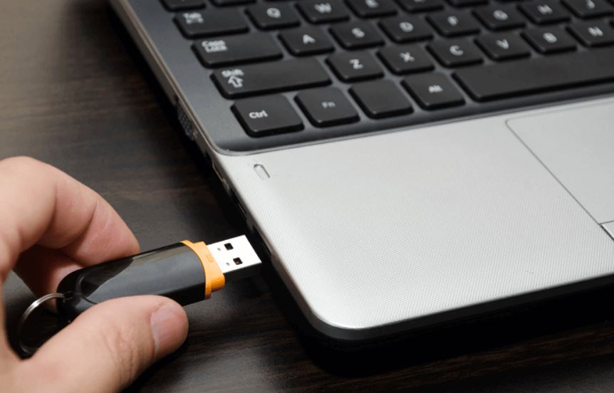 Connect Pendrive to PC